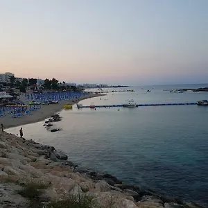 Astreas Ξενοδοχείο με διαμερίσματα Πρωταράς