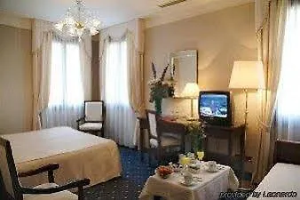 Hotel Ca' D'Oro - Wenice Deep Culture Venice 3*,