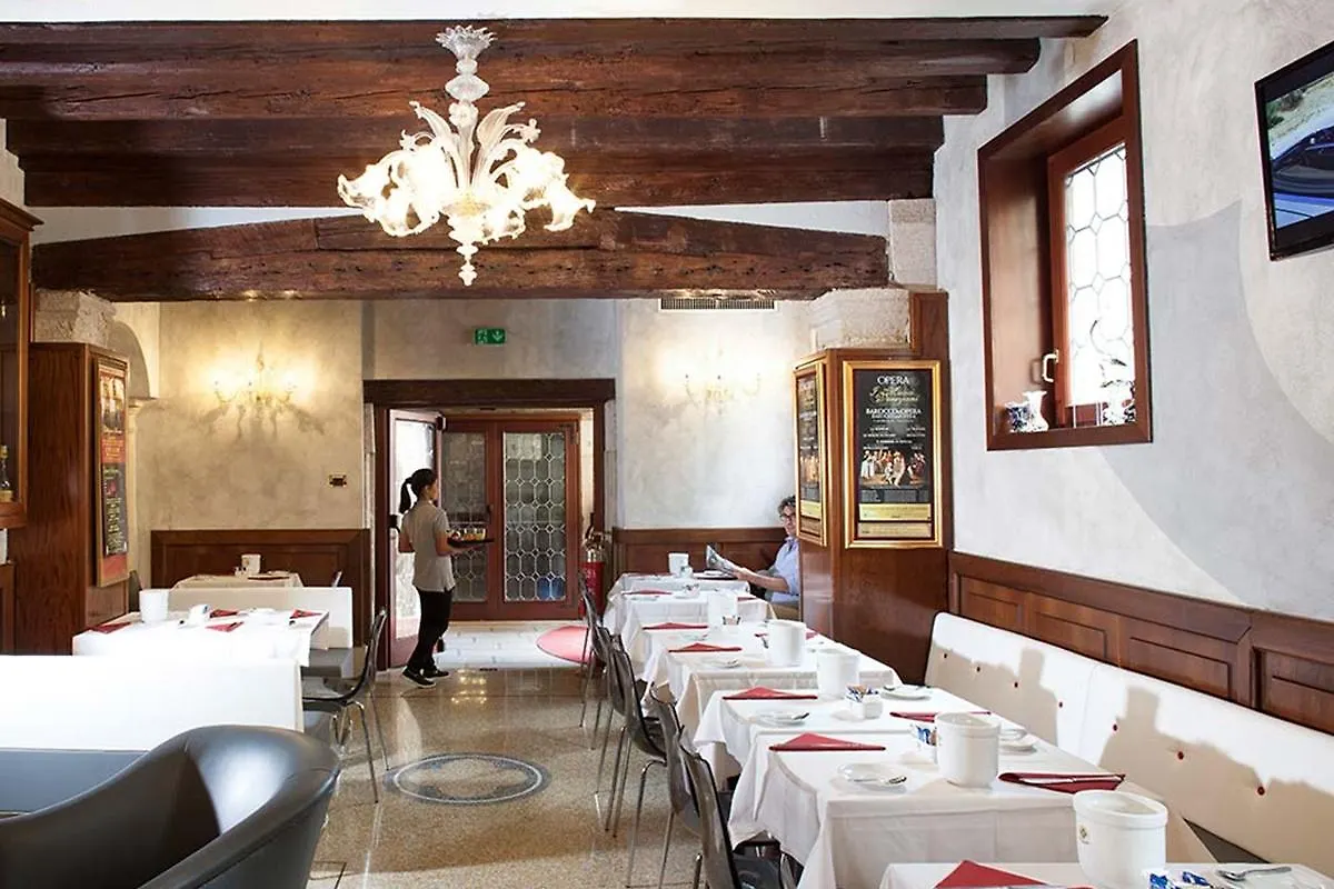 Hotel Ca' D'Oro - Wenice Deep Culture Venise 3*,  Italie